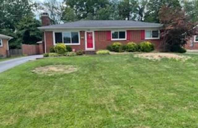 7902 Greenway Drive - 7902 Greenway Drive, Lyndon, KY 40222