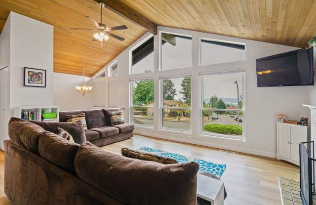 2104 Lincoln Place Southeast