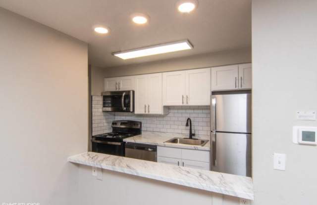 1345 High Street Apartments