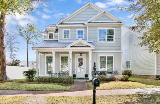 2717 Bienville Avenue