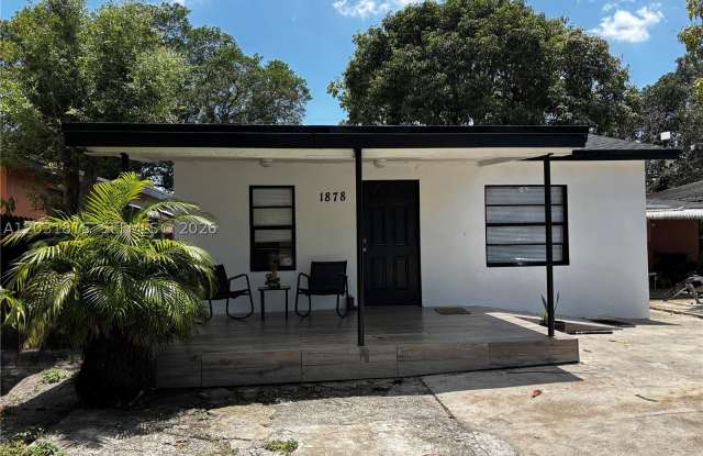 1878 NW 112th Ter