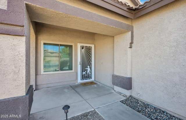 15649 W MAGNOLIA Street