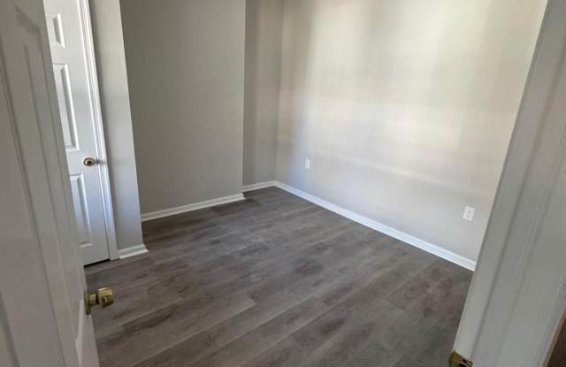 1222 LINWOOD Avenue unit: 1