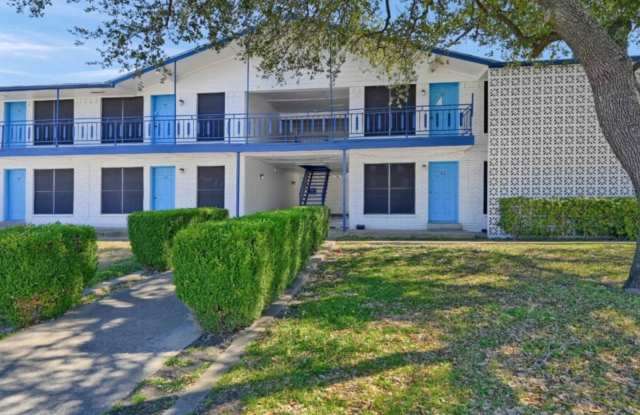 Hickory Apartments