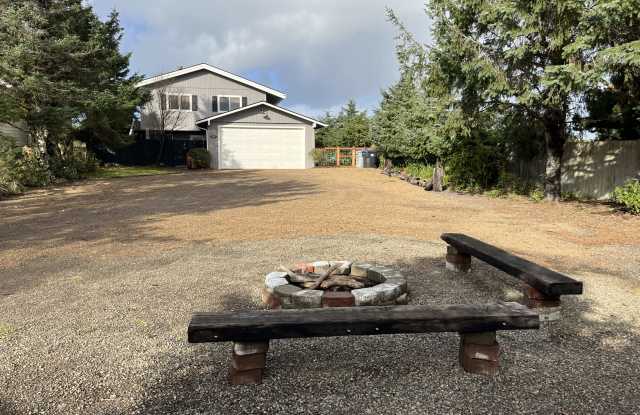 373 Sand Dune Avenue Northwest