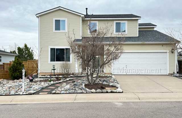 4 Bed/2.5 Bath, 2,252 Sqft - 7402 Eagle Rock Dr Littleton, CO 80125
