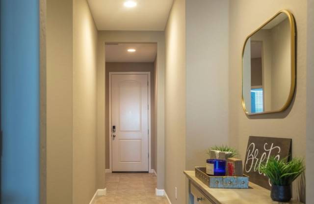 8555 W GEORGETOWN Way