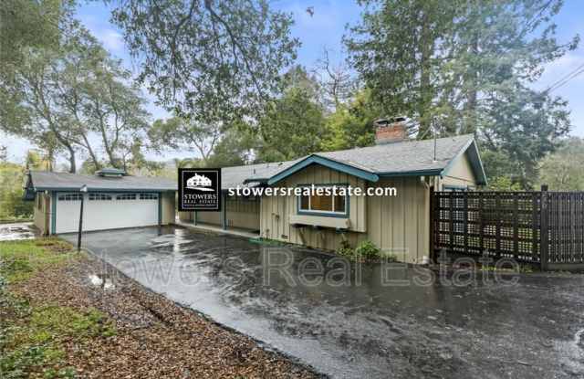 230 Hall Dr