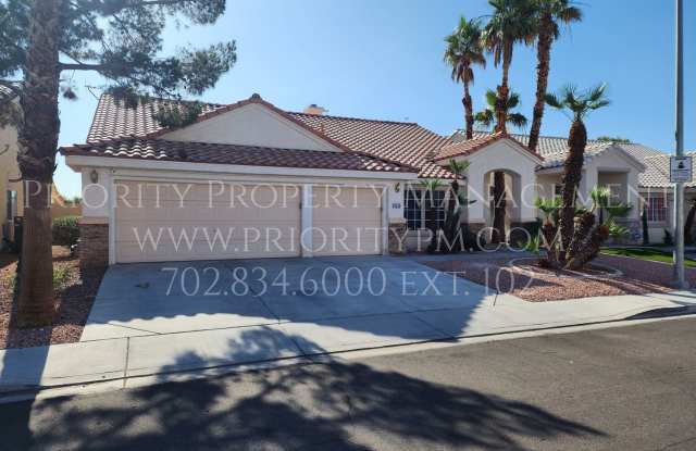 Stallion Mountain Golf Course Home~4 Bed ~ 2 Bath ~ 2200 + Sq ft~ NEW! NEW! NEW!