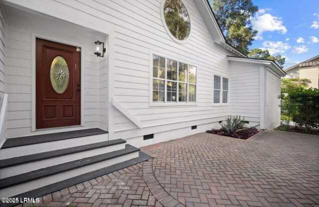 Photo of 209 Cottage Farm Drive