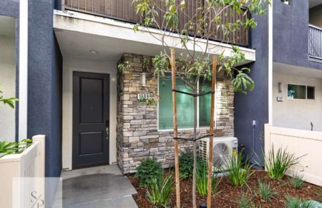 Photo of 1669 West Bamboo Palm Dr.