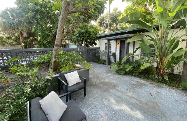 131 S Federal Highway