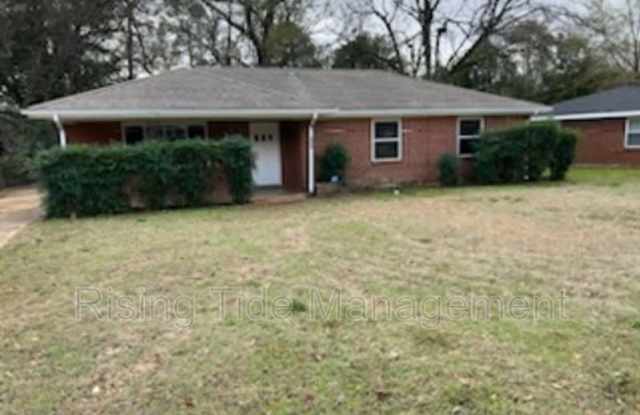 3714 Honeysuckle Rd