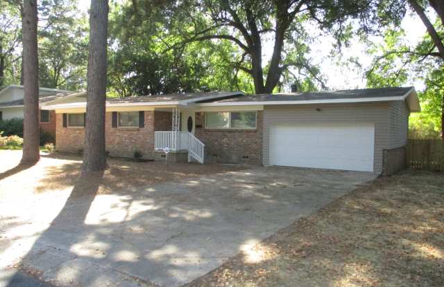7805 Apache Rd