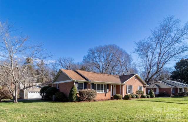 6618 Castlegate Drive