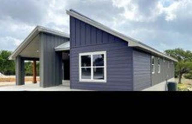 Photo of 1178 Lakeshore Dr
