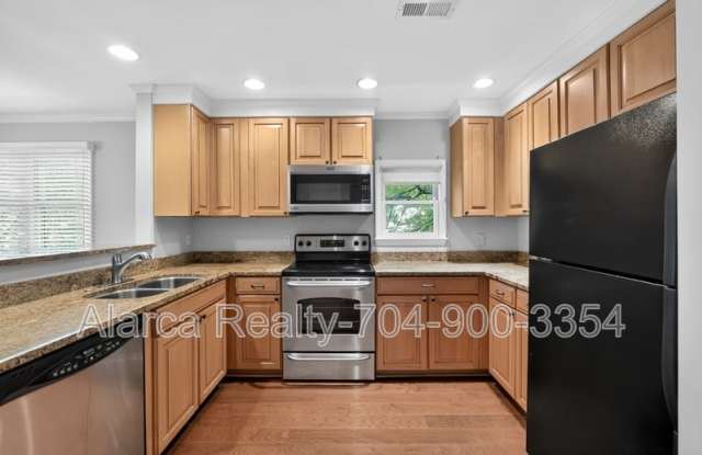 333 Circle Ave