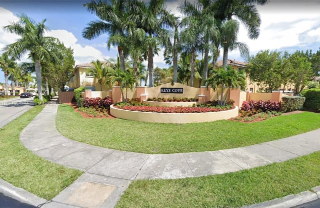 1535 SE 26th St - 1535 SE 26th St, Homestead, FL 33035