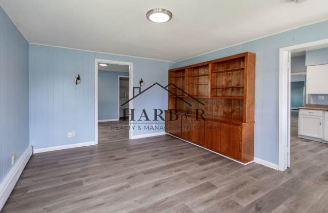 Large 3 Bedroom Apartment!