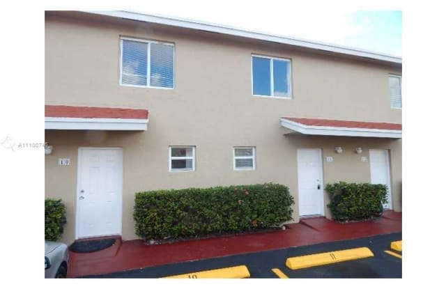 8035 NW 8th St - 8035 Northwest 8th Street, Fountainebleau, FL 33126