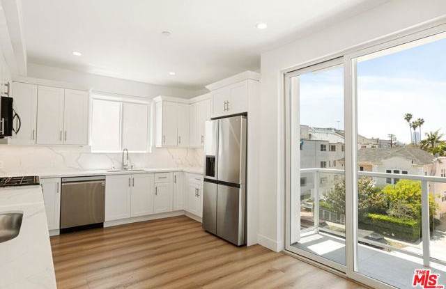 834 South Shenandoah Street