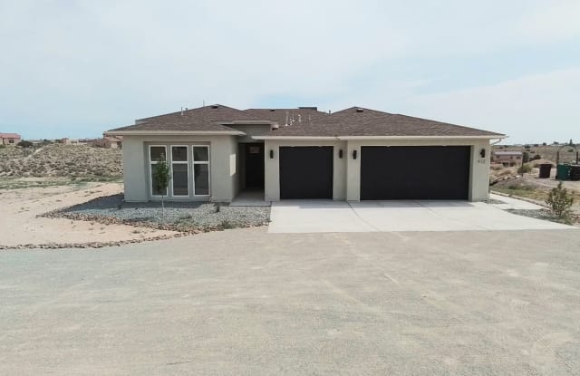 412 Albor Circle - 412 Albor Circle Northeast, Rio Rancho, NM 87124