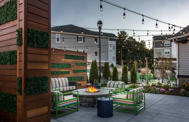 Photo of Halstead Maynard Crossing