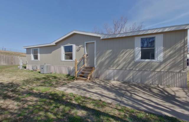 2320 E MacArthur Rd Lot A37