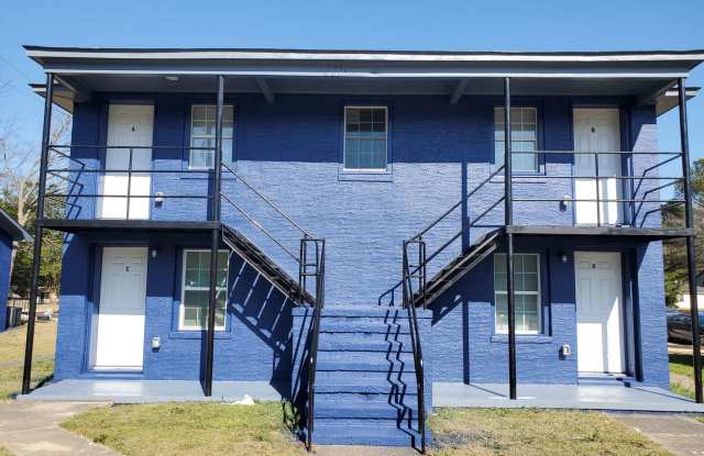 2218-C Murchsion Rd. ~Murchison ~ 2 WEEKS FREE