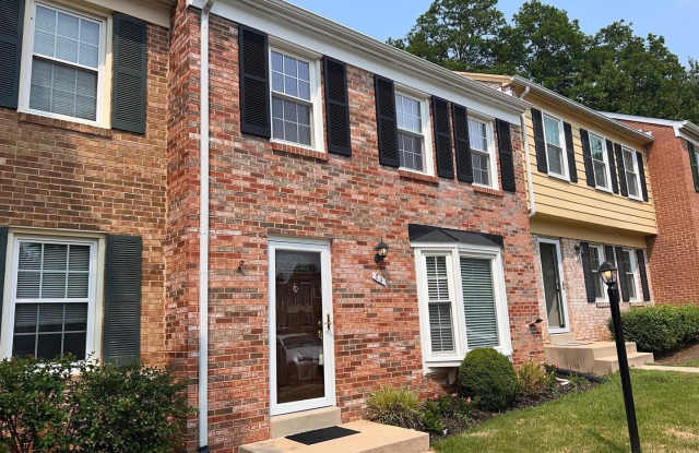 24 MARWOOD Court