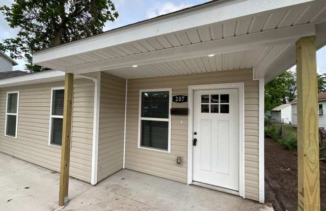 Photo of 205-207 S Byers