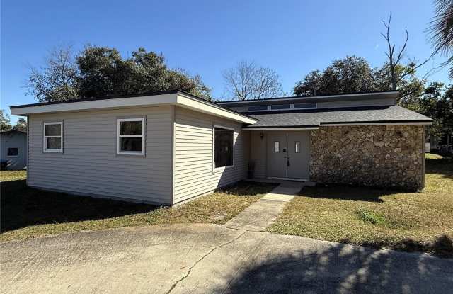 257 S FAIRBAIRN DRIVE