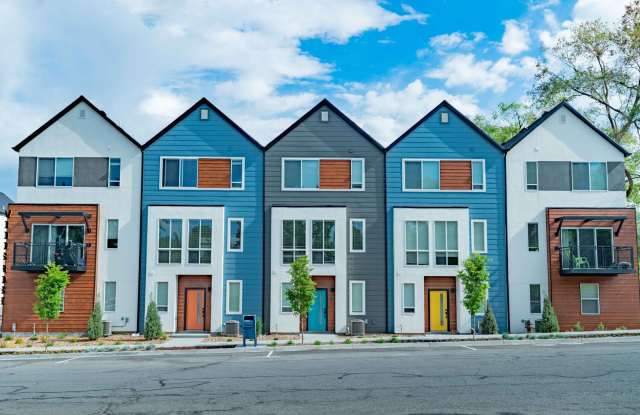 3 Bed, 2.5 Bath South Ogden Townhome | 4 Weeks Rent Free + $0 Down OAC!