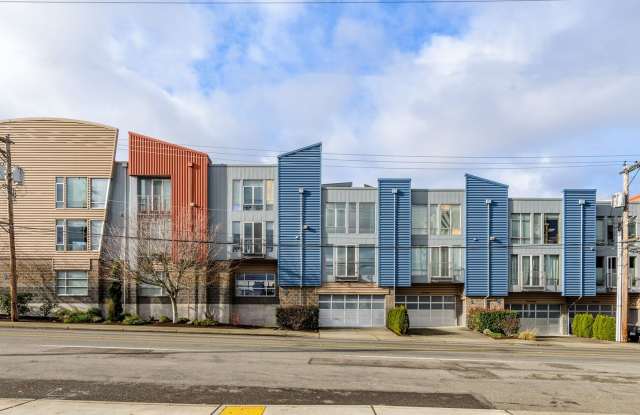 Very Large 1-Bedroom Condo! - 2520 Jefferson Avenue, Tacoma, WA 98402