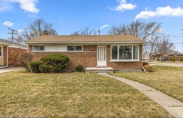 32819 Jefferson Avenue