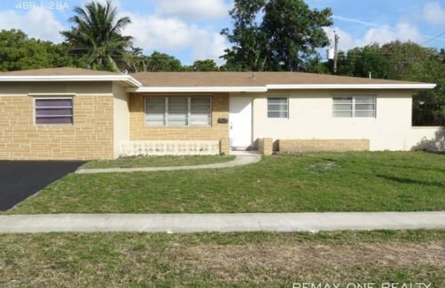 530 SW 69th Ter - 530 Southwest 69th Terrace, Pembroke Pines, FL 33023