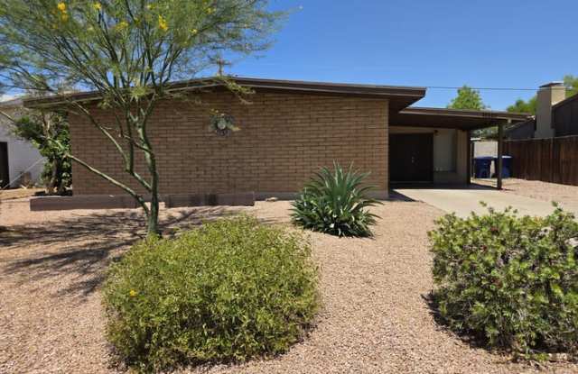 1110 East Broadmor Drive