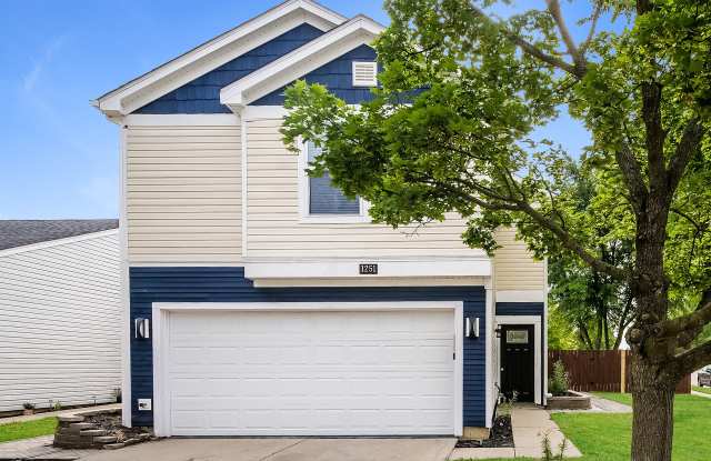 1251 Porchester Lane