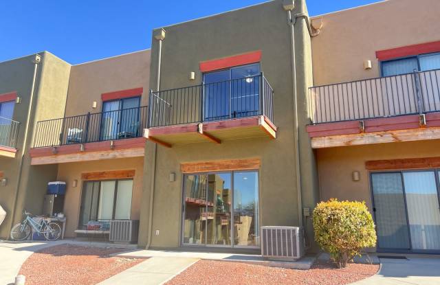 TWO STORY CONDO - RIMROCK/MONTEZUMA- BEAVER CREEK RD