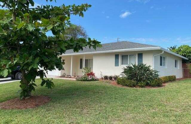 363 Beacon Street - 363 Beacon Street, Tequesta, FL 33469