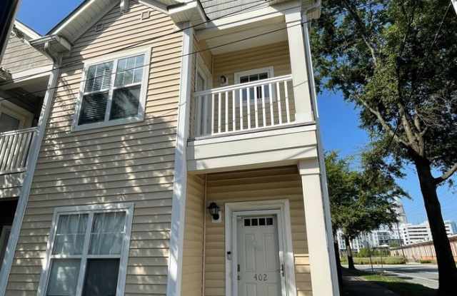 Photo of 402 East 16th Street