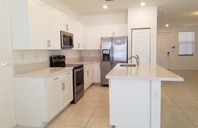 3407 W 109 PL - 3407 W 109 Pl, Hialeah, FL 33018