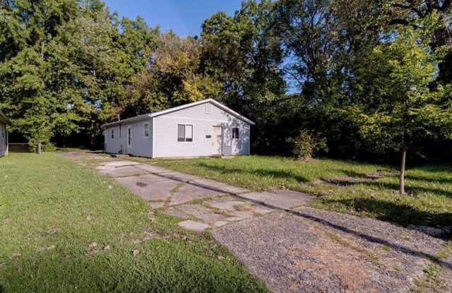 Photo of 3129 Station Street