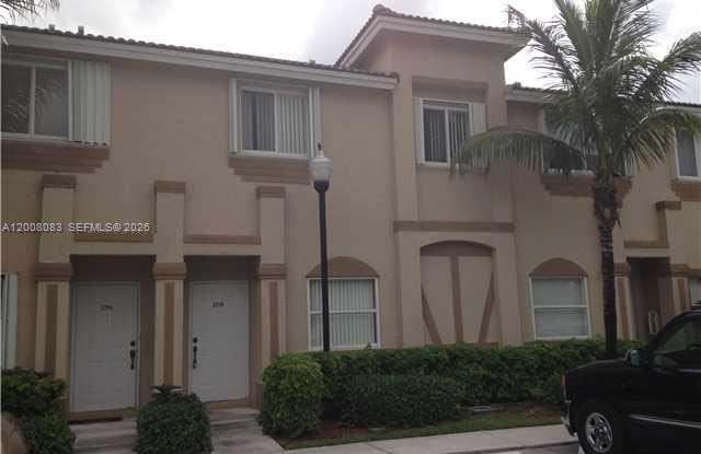 2210 SE 25 Ave