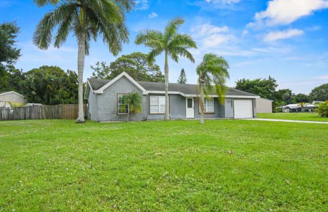 2079 SE Triumph Road