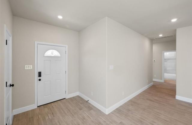 2600 San Gabriel Drive