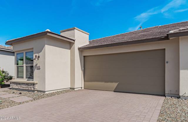 4122 DESERT MOON Drive