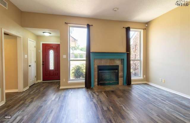 2224 SANDCASTLE ROAD