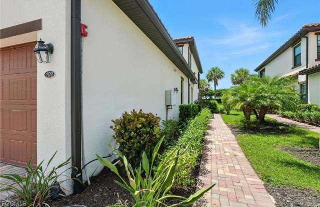 12039 Hawthorn Lake Drive unit: 102