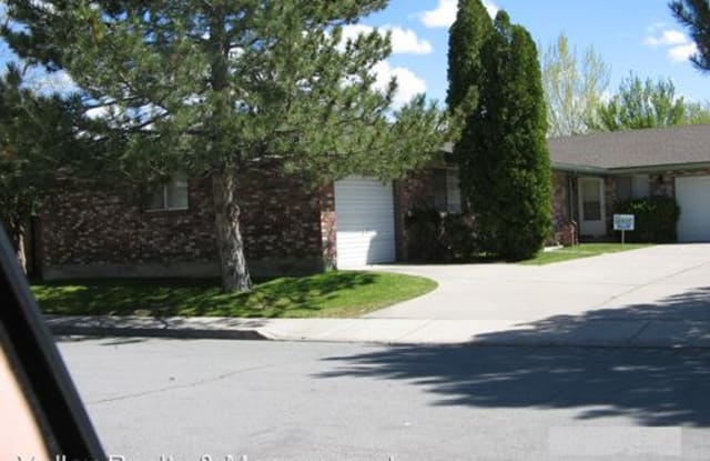 637 Travis - 637 Travis Drive, Carson City, NV 89701